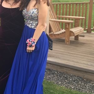 Prom dress